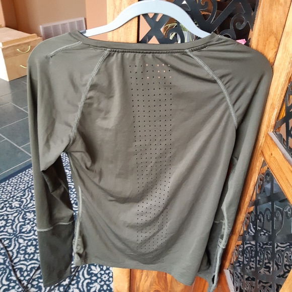 Simon's olive green long sleeve sz xs - Picture 2 of 3